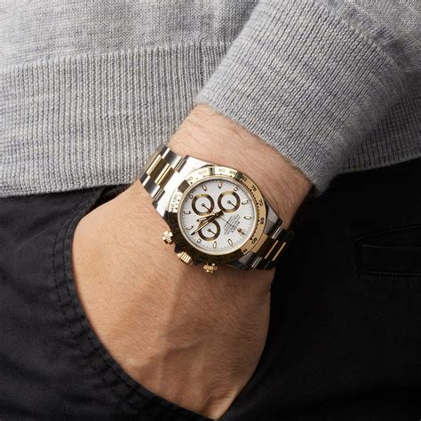 how to expand the wristband on rolex daytona|daytona 116503 bracelet adjustment.